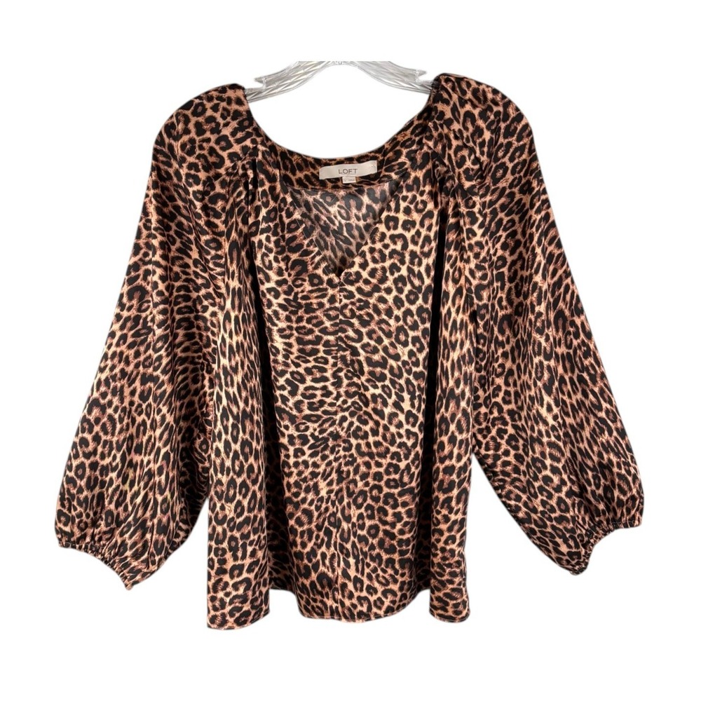 Ann Taylor LOFT Leopard Print Blouse Sz L Satin V Neck Boho Glam Quiet Luxury